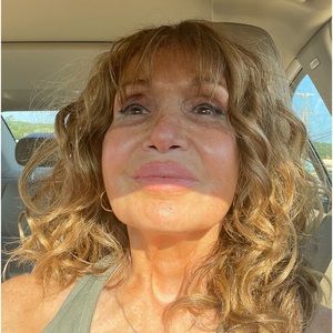 Meet your Posher, Gail